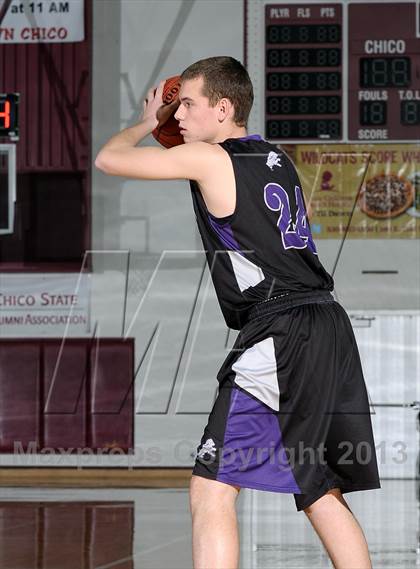 Thumbnail 2 in Redding Christian vs. Chester (CIF NS D6 Final) photogallery.