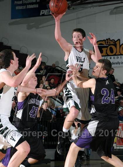 Thumbnail 3 in Redding Christian vs. Chester (CIF NS D6 Final) photogallery.