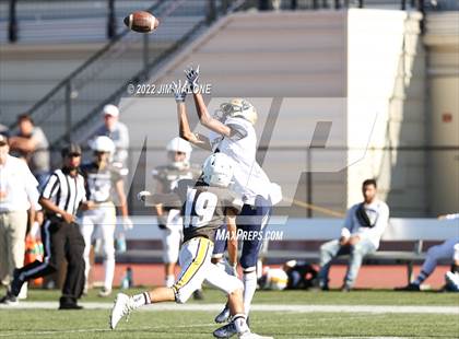 Thumbnail 2 in Saint Francis vs Central Catholic photogallery.