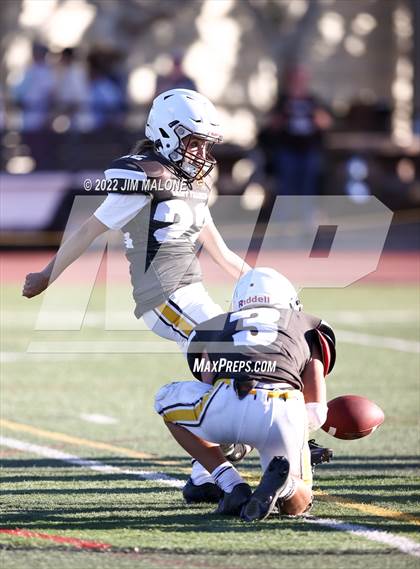 Thumbnail 3 in Saint Francis vs Central Catholic photogallery.