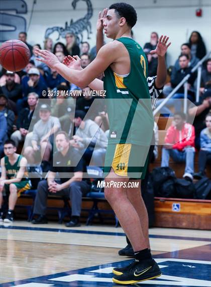 Thumbnail 2 in Camarillo vs Moorpark photogallery.