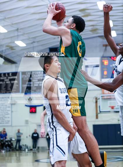 Thumbnail 2 in Camarillo vs Moorpark photogallery.