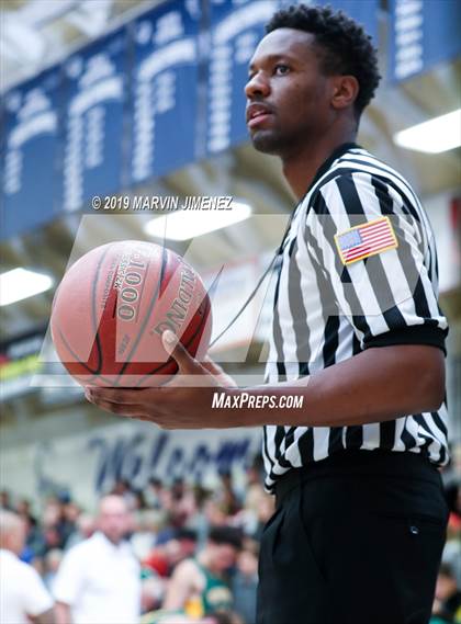 Thumbnail 2 in Camarillo vs Moorpark photogallery.