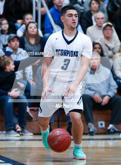 Thumbnail 2 in Camarillo vs Moorpark photogallery.