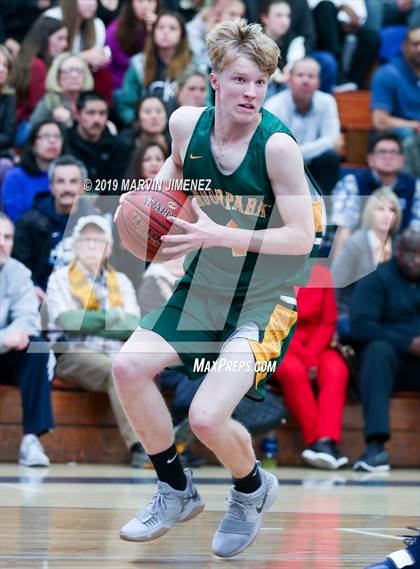 Thumbnail 2 in Camarillo vs Moorpark photogallery.