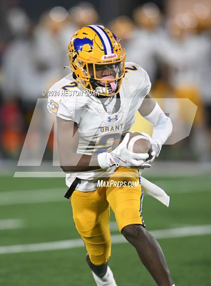 Thumbnail 3 in Grant vs. Pacifica (CIF State D2-AA Final) photogallery.