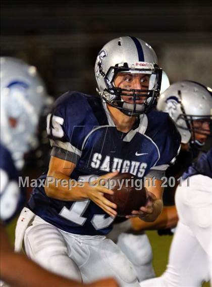 Thumbnail 3 in Burroughs vs. Saugus photogallery.