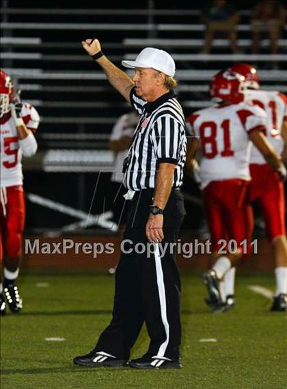 Thumbnail 1 in Burroughs vs. Saugus photogallery.