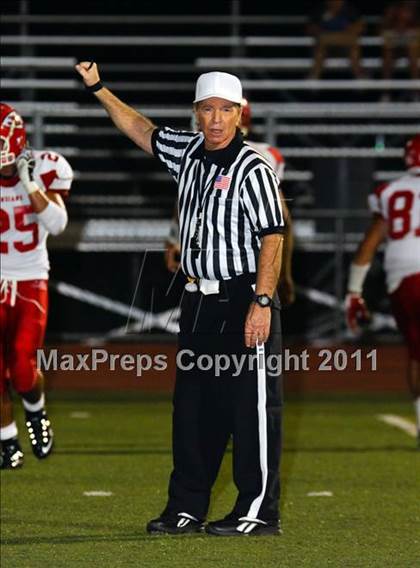 Thumbnail 2 in Burroughs vs. Saugus photogallery.