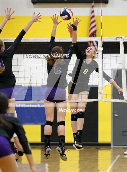 Thumbnail 2 in Salinas vs. Homestead (CIF CCS D1 Final) photogallery.