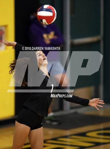 Thumbnail 3 in Salinas vs. Homestead (CIF CCS D1 Final) photogallery.