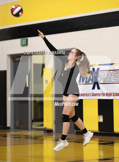 Thumbnail 3 in Salinas vs. Homestead (CIF CCS D1 Final) photogallery.