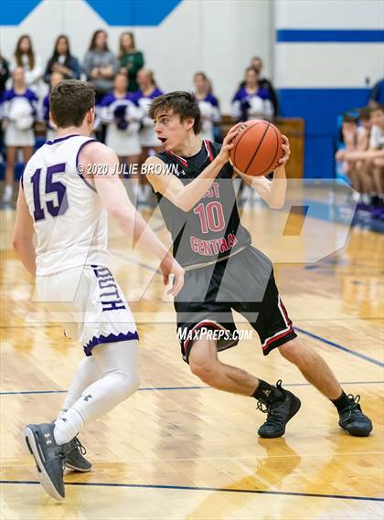 Thumbnail 3 in Bloomington South Vs East Central (IHSAA 4A Sectional Final) photogallery.