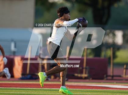Thumbnail 1 in Episcopal School of Dallas vs Johnson (Texas 7 on 7 State Qualifier) photogallery.