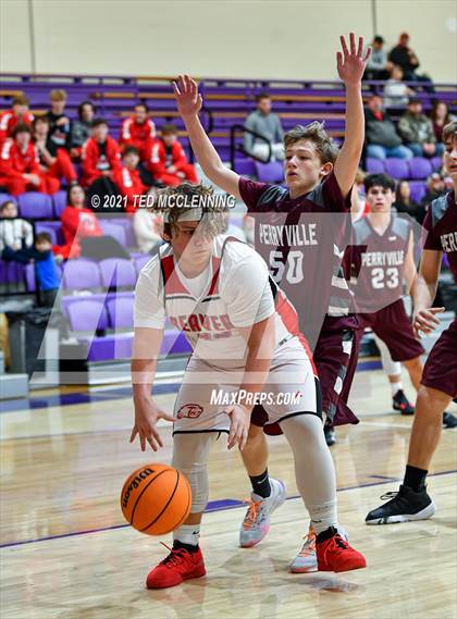 Thumbnail 2 in Glen Rose vs Perryville (Fountain Lake Christmas Classsic) photogallery.