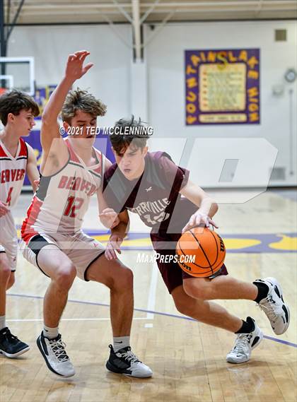 Thumbnail 2 in Glen Rose vs Perryville (Fountain Lake Christmas Classsic) photogallery.
