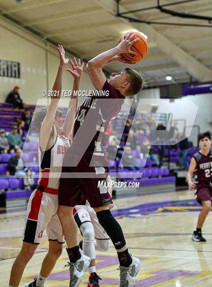 Thumbnail 2 in Glen Rose vs Perryville (Fountain Lake Christmas Classsic) photogallery.