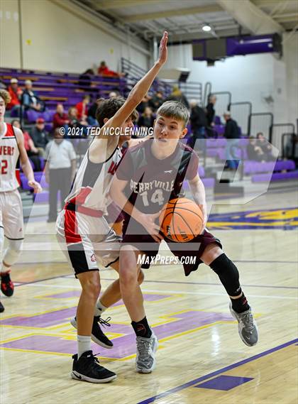 Thumbnail 3 in Glen Rose vs Perryville (Fountain Lake Christmas Classsic) photogallery.
