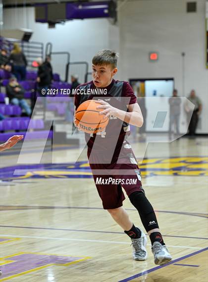 Thumbnail 1 in Glen Rose vs Perryville (Fountain Lake Christmas Classsic) photogallery.