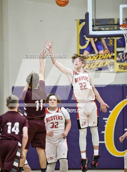 Thumbnail 2 in Glen Rose vs Perryville (Fountain Lake Christmas Classsic) photogallery.