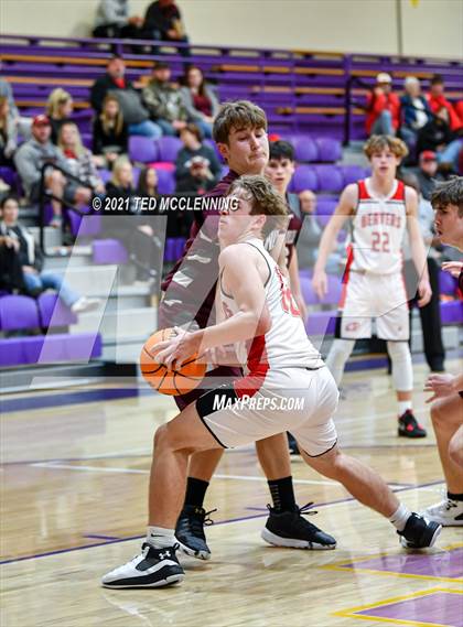 Thumbnail 2 in Glen Rose vs Perryville (Fountain Lake Christmas Classsic) photogallery.