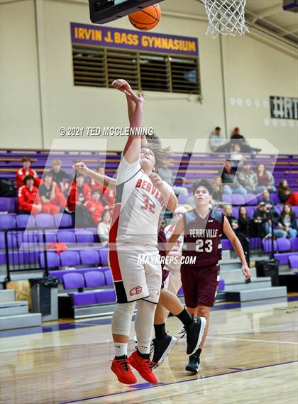 Thumbnail 3 in Glen Rose vs Perryville (Fountain Lake Christmas Classsic) photogallery.