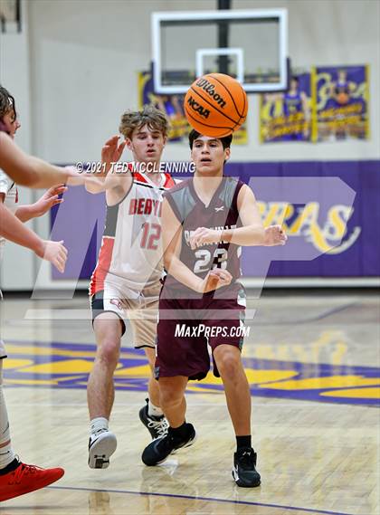 Thumbnail 2 in Glen Rose vs Perryville (Fountain Lake Christmas Classsic) photogallery.