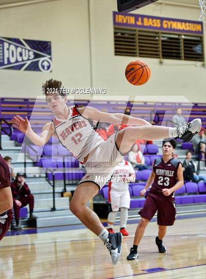 Thumbnail 1 in Glen Rose vs Perryville (Fountain Lake Christmas Classsic) photogallery.