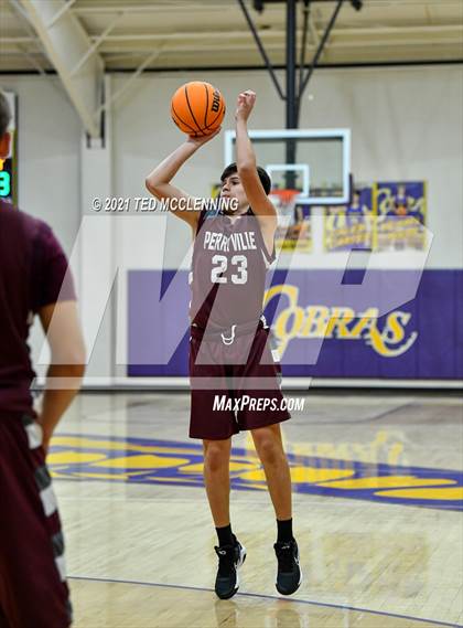 Thumbnail 3 in Glen Rose vs Perryville (Fountain Lake Christmas Classsic) photogallery.
