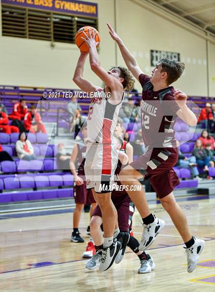 Thumbnail 1 in Glen Rose vs Perryville (Fountain Lake Christmas Classsic) photogallery.