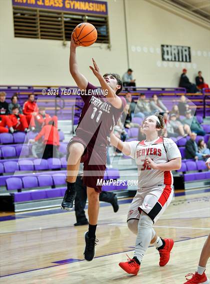 Thumbnail 3 in Glen Rose vs Perryville (Fountain Lake Christmas Classsic) photogallery.