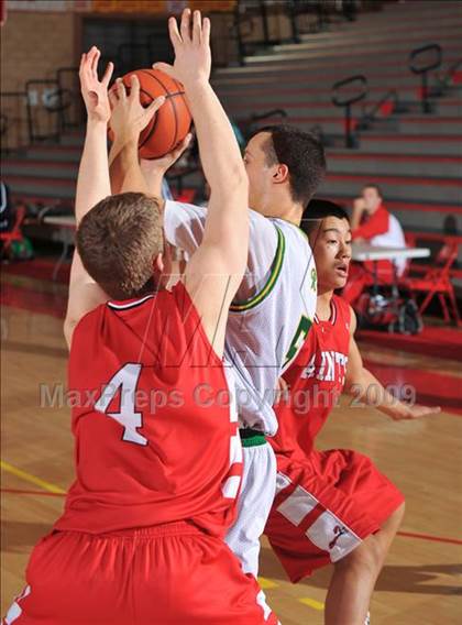 Thumbnail 2 in Roosevelt vs. St. George's - Vancouver, BC (MaxPreps Holiday Classic) photogallery.