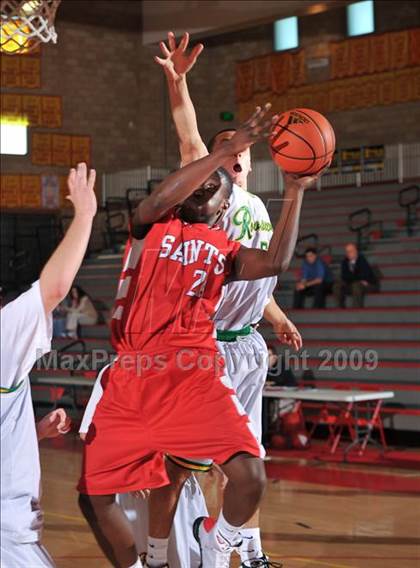 Thumbnail 2 in Roosevelt vs. St. George's - Vancouver, BC (MaxPreps Holiday Classic) photogallery.