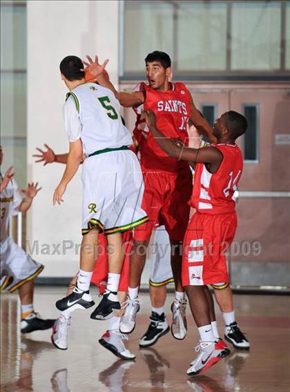 Thumbnail 3 in Roosevelt vs. St. George's - Vancouver, BC (MaxPreps Holiday Classic) photogallery.