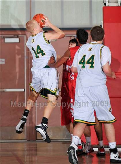 Thumbnail 1 in Roosevelt vs. St. George's - Vancouver, BC (MaxPreps Holiday Classic) photogallery.