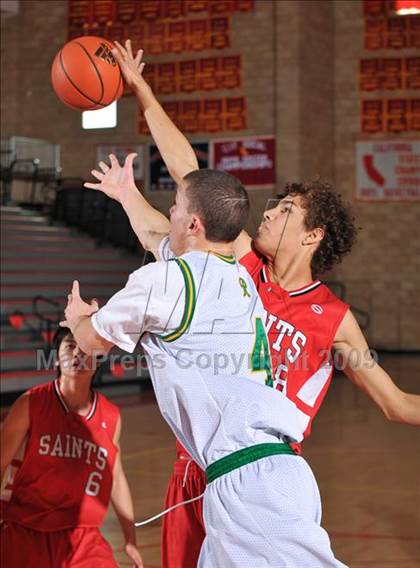 Thumbnail 3 in Roosevelt vs. St. George's - Vancouver, BC (MaxPreps Holiday Classic) photogallery.