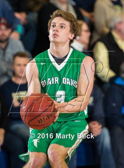 Thumbnail 3 in Helias vs Blair Oaks (Central Bank Shootout) photogallery.