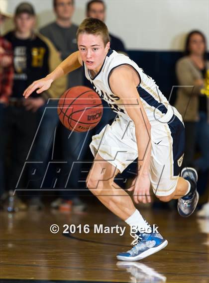 Thumbnail 1 in Helias vs Blair Oaks (Central Bank Shootout) photogallery.