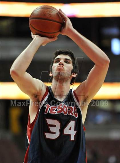 Thumbnail 2 in Ventura vs. Tesoro (CIF SS D1A Final) photogallery.