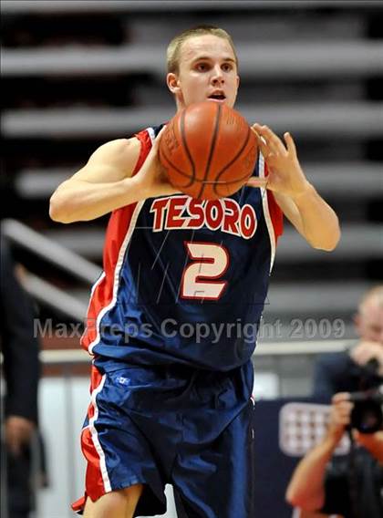 Thumbnail 2 in Ventura vs. Tesoro (CIF SS D1A Final) photogallery.