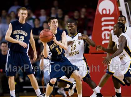 Thumbnail 2 in Bishop McGuinness vs. Weldon (NCHSAA 1A Final) photogallery.
