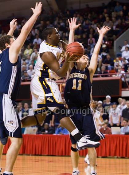 Thumbnail 2 in Bishop McGuinness vs. Weldon (NCHSAA 1A Final) photogallery.