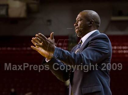 Thumbnail 3 in Bishop McGuinness vs. Weldon (NCHSAA 1A Final) photogallery.