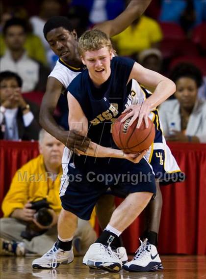 Thumbnail 1 in Bishop McGuinness vs. Weldon (NCHSAA 1A Final) photogallery.