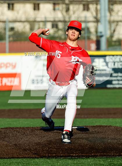 Thumbnail 2 in Indian Hill vs Ryle photogallery.