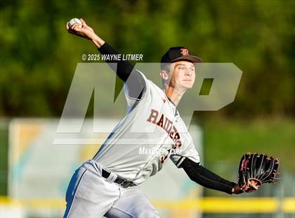 Thumbnail 1 in Indian Hill vs Ryle photogallery.