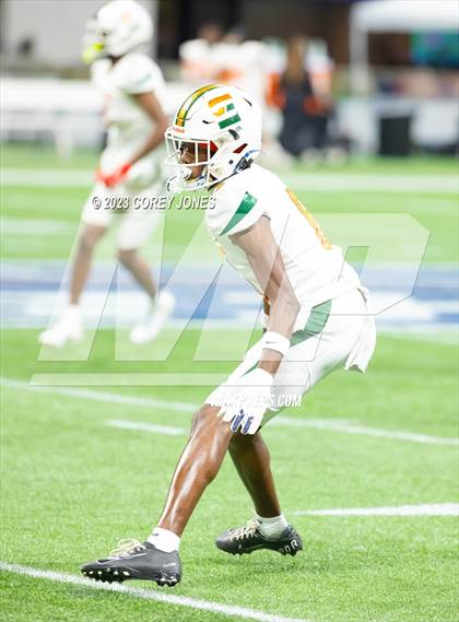Thumbnail 1 in Perry vs Stockbridge (GHSA 4A State Championship) photogallery.
