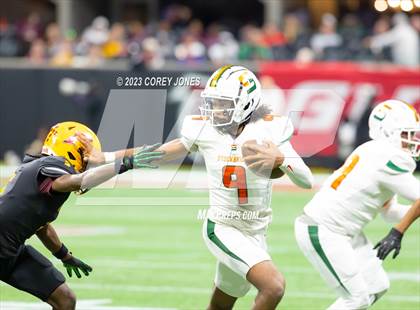 Thumbnail 2 in Perry vs Stockbridge (GHSA 4A State Championship) photogallery.