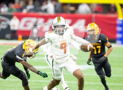 Thumbnail 3 in Perry vs Stockbridge (GHSA 4A State Championship) photogallery.