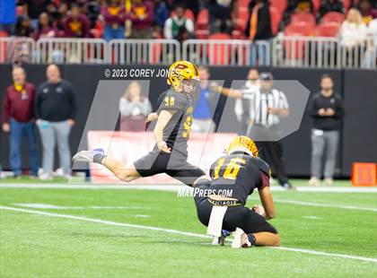 Thumbnail 3 in Perry vs Stockbridge (GHSA 4A State Championship) photogallery.